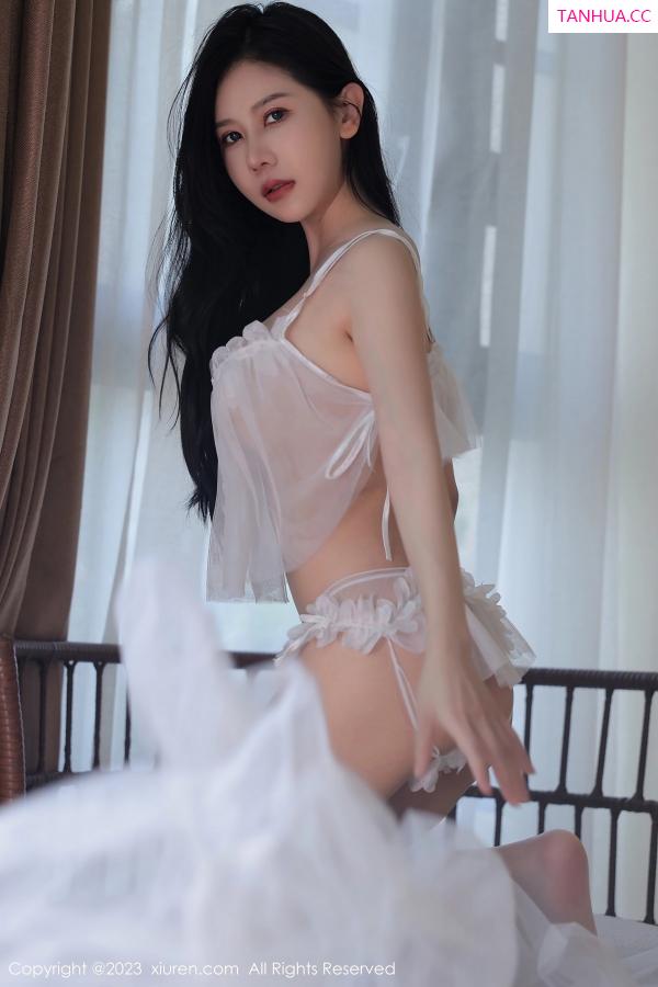 尹甜甜  [XiuRen]高清写真图 2023.04.04 No.6521 尹甜甜 丝袜美腿第28张图片